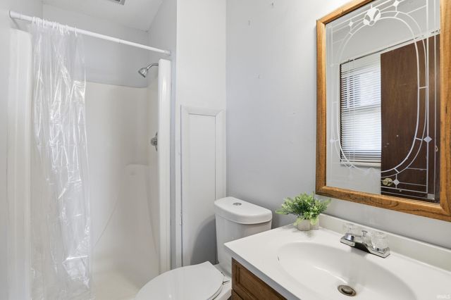 2394 County Road 27, Waterloo, IN 46793