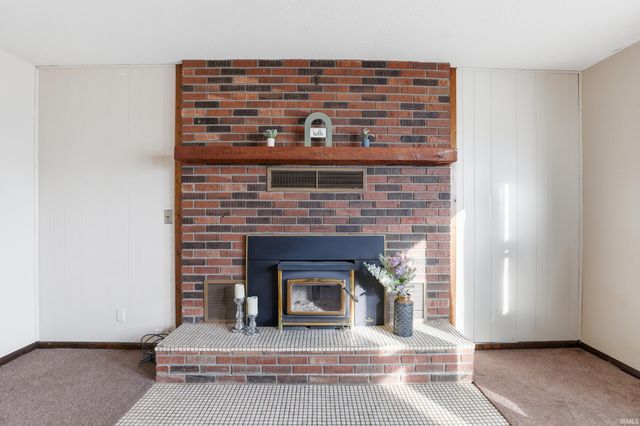 2394 County Road 27, Waterloo, IN 46793