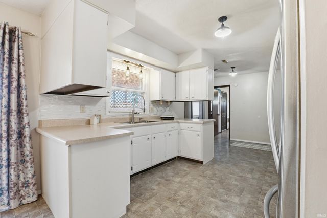 2394 County Road 27, Waterloo, IN 46793