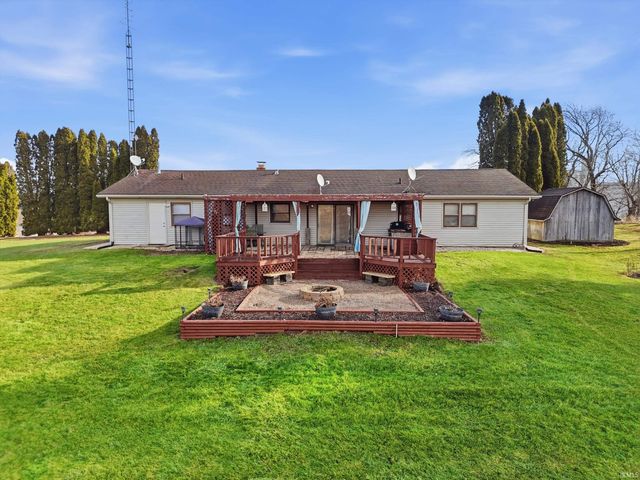 2394 County Road 27, Waterloo, IN 46793