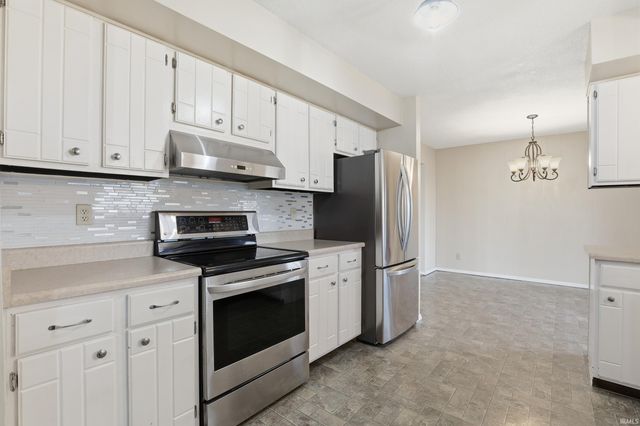 2394 County Road 27, Waterloo, IN 46793