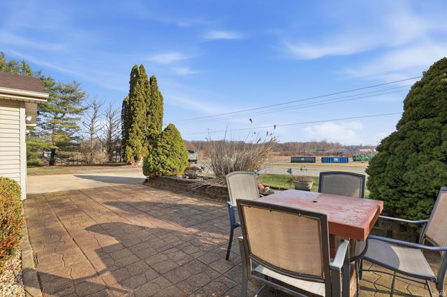 2394 County Road 27, Waterloo, IN 46793