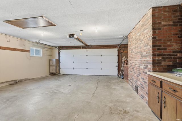 2394 County Road 27, Waterloo, IN 46793