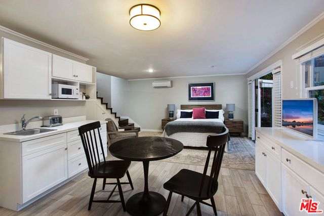 1338 N Genesee Avenue, Los Angeles, CA 90046