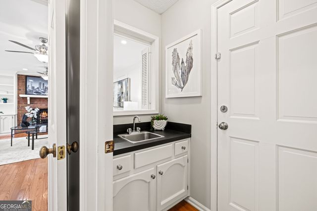 3402 Johnson Ferry Road, Roswell, GA 30075