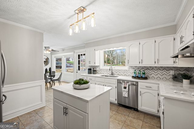 3402 Johnson Ferry Road, Roswell, GA 30075