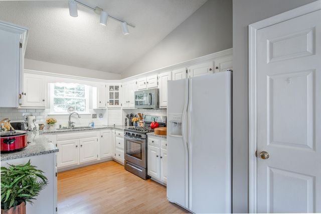 442 Middle View Drive, Ringgold, GA 30736