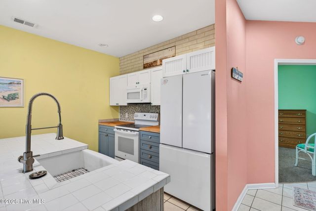 133 Avian Drive Apt 3403, Sunset Beach, NC 28468