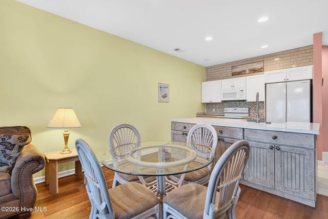 133 Avian Drive Apt 3403, Sunset Beach, NC 28468