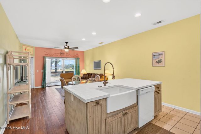 133 Avian Drive Apt 3403, Sunset Beach, NC 28468