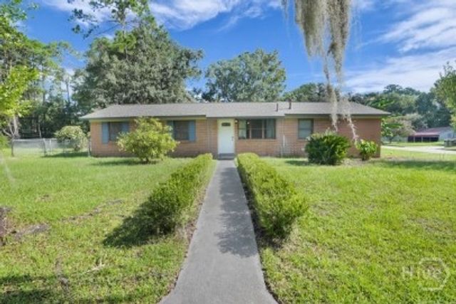 2222 Bacon Park Drive, Savannah, GA 31406