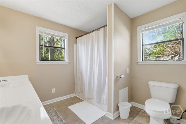 2222 Bacon Park Drive, Savannah, GA 31406