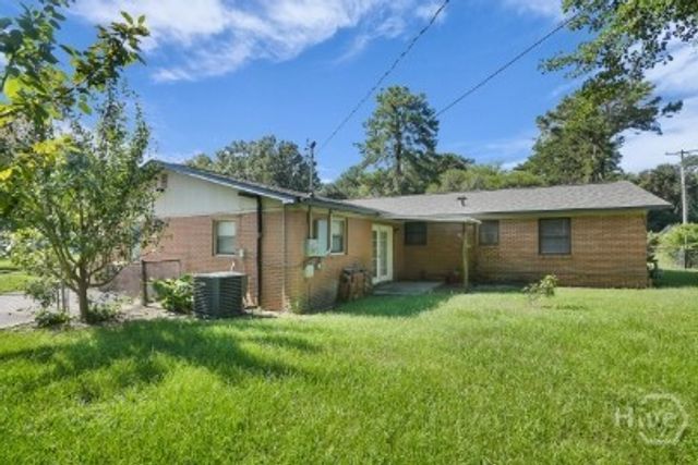 2222 Bacon Park Drive, Savannah, GA 31406