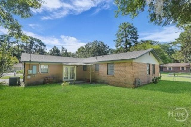 2222 Bacon Park Drive, Savannah, GA 31406