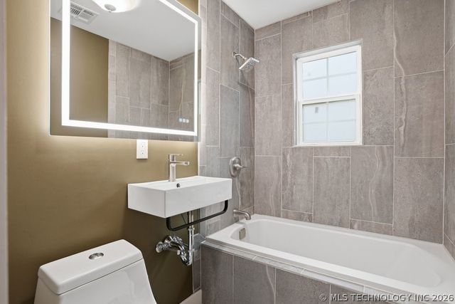 4958 S Detroit Avenue, Tulsa, OK 74105