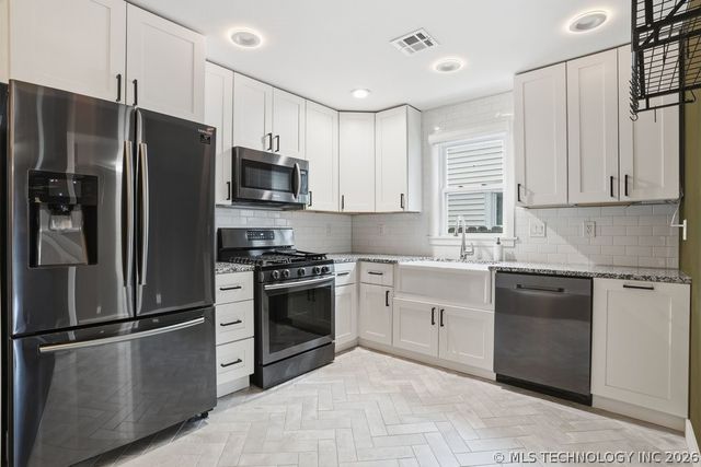 4958 S Detroit Avenue, Tulsa, OK 74105