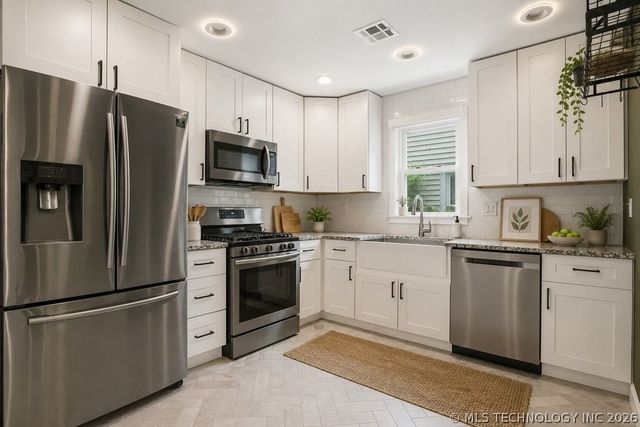 4958 S Detroit Avenue, Tulsa, OK 74105