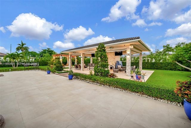 433 NW 127th Ave, Miami, FL 33182