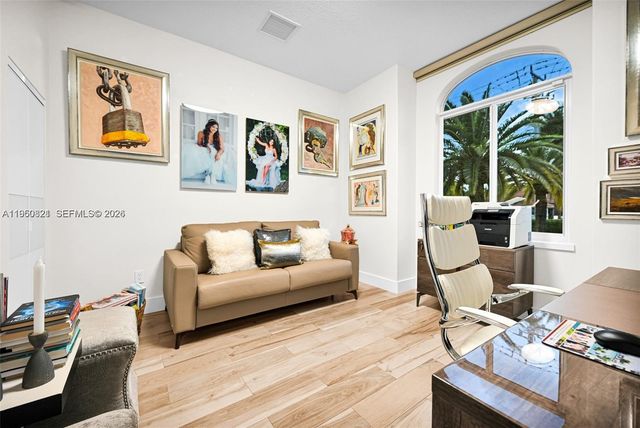 433 NW 127th Ave, Miami, FL 33182