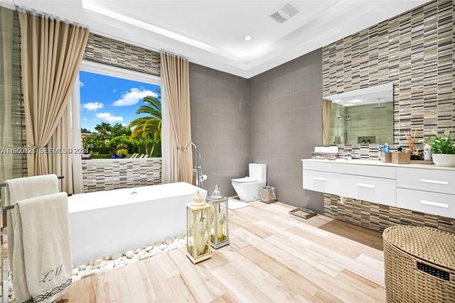 433 NW 127th Ave, Miami, FL 33182