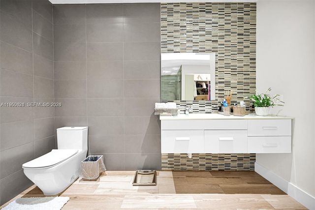 433 NW 127th Ave, Miami, FL 33182