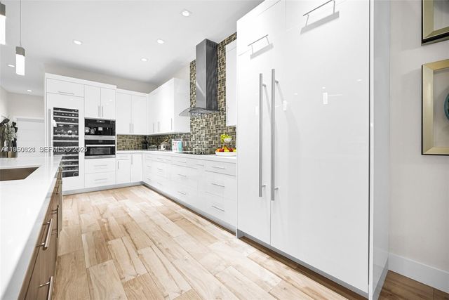 433 NW 127th Ave, Miami, FL 33182