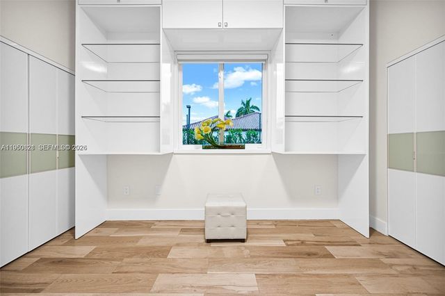 433 NW 127th Ave, Miami, FL 33182