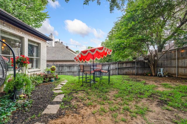 3804 Comanche Trail, Bedford, TX 76021