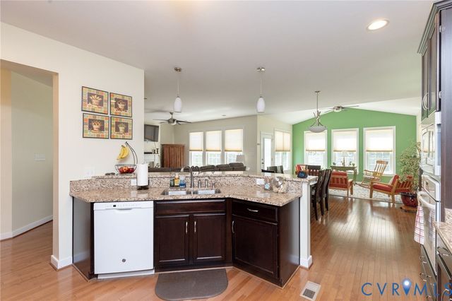 10165 Ambys Ln, Ashland, VA 23005