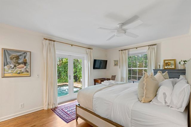 733 Sunset Road, West Palm Beach, FL 33401