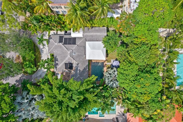 733 Sunset Road, West Palm Beach, FL 33401