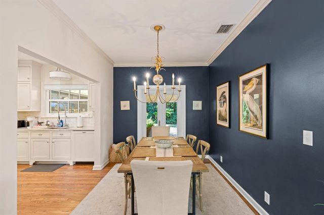 733 Sunset Road, West Palm Beach, FL 33401