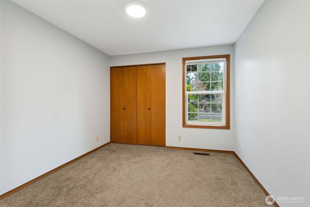 3843 Vassar Loop SE, Lacey, WA 98503