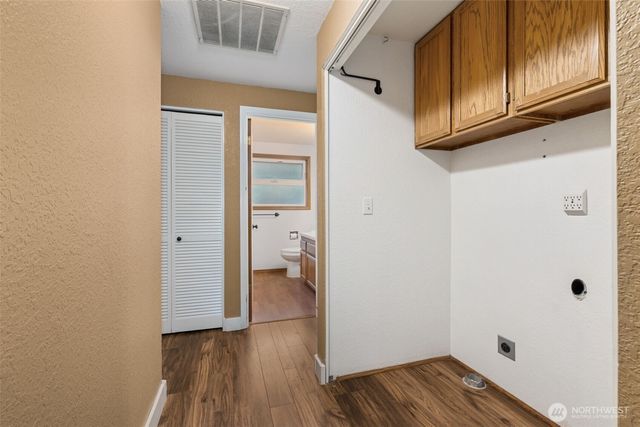 3843 Vassar Loop SE, Lacey, WA 98503