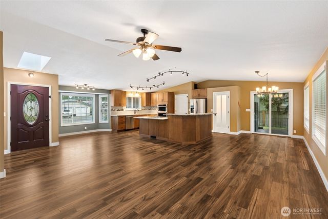 3843 Vassar Loop SE, Lacey, WA 98503