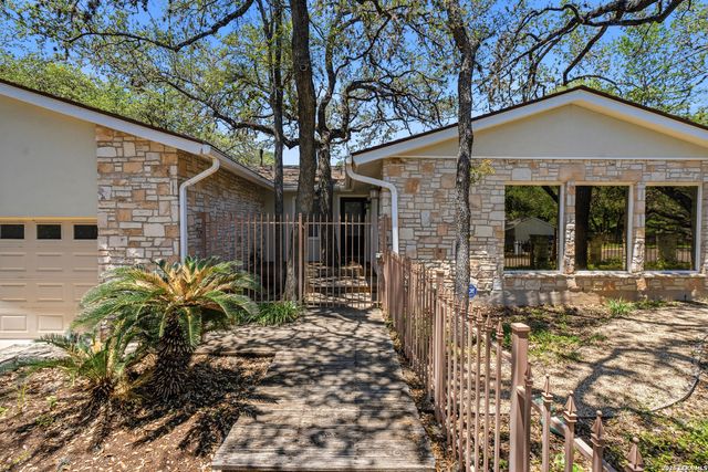 3243 Swandale St, San Antonio, TX 78230