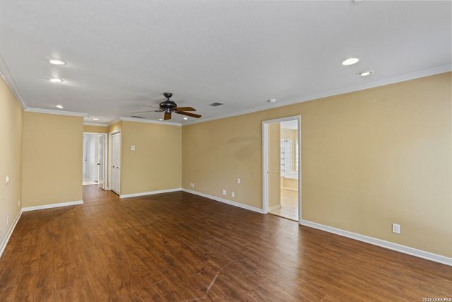 3243 Swandale St, San Antonio, TX 78230