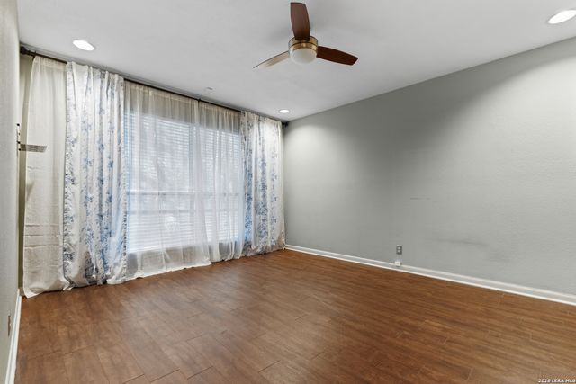3243 Swandale St, San Antonio, TX 78230