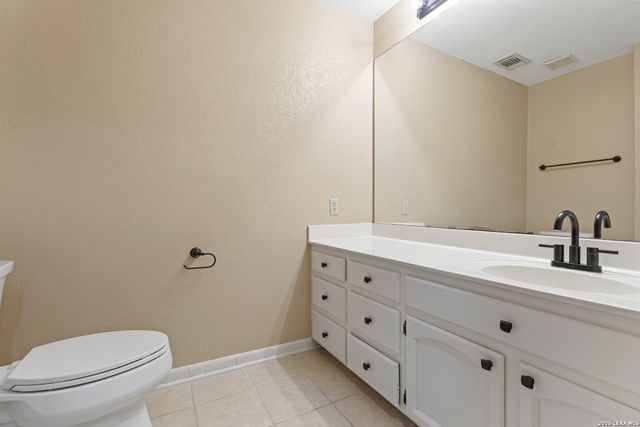 3243 Swandale St, San Antonio, TX 78230