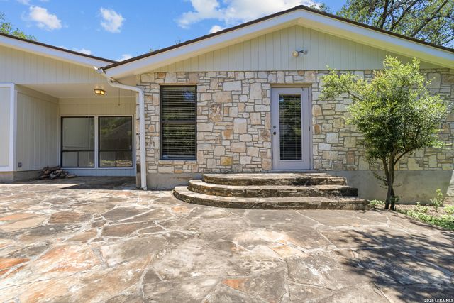 3243 Swandale St, San Antonio, TX 78230