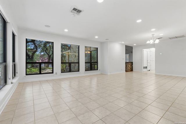 3243 Swandale St, San Antonio, TX 78230