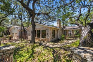 3243 Swandale St, San Antonio, TX 78230