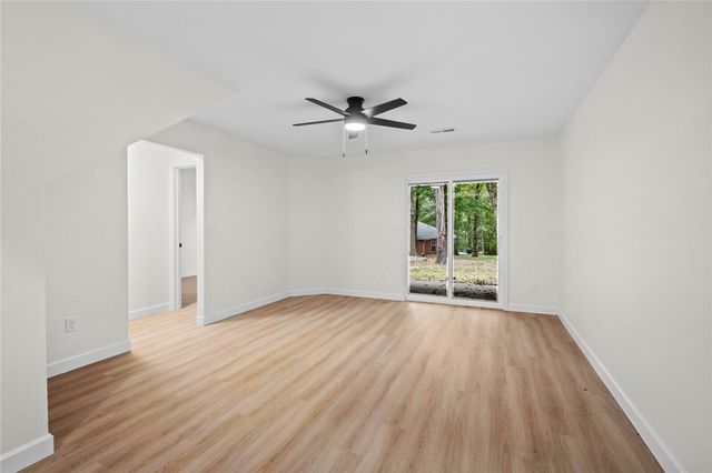 2068 N Kantz Lane, Fayetteville, AR 72703