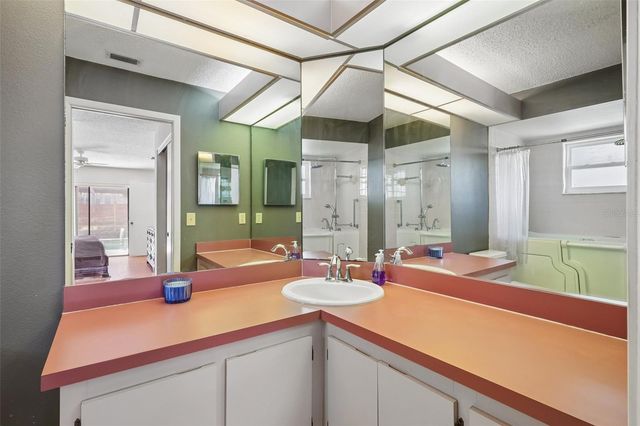 9026 TOURNAMENT DRIVE, Hudson, FL 34667