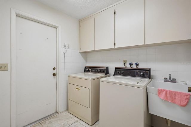 9026 TOURNAMENT DRIVE, Hudson, FL 34667