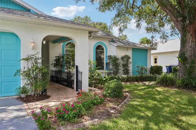 9026 TOURNAMENT DRIVE, Hudson, FL 34667