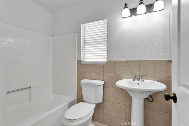 15036 Milford, Adelanto, CA 92301