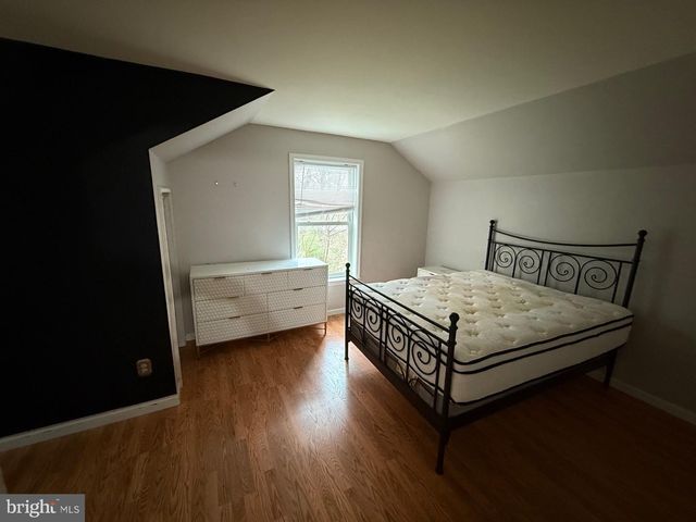 521 NORTHERN SPY DR, Linden, VA 22642