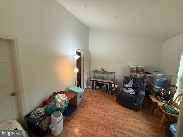 521 NORTHERN SPY DR, Linden, VA 22642