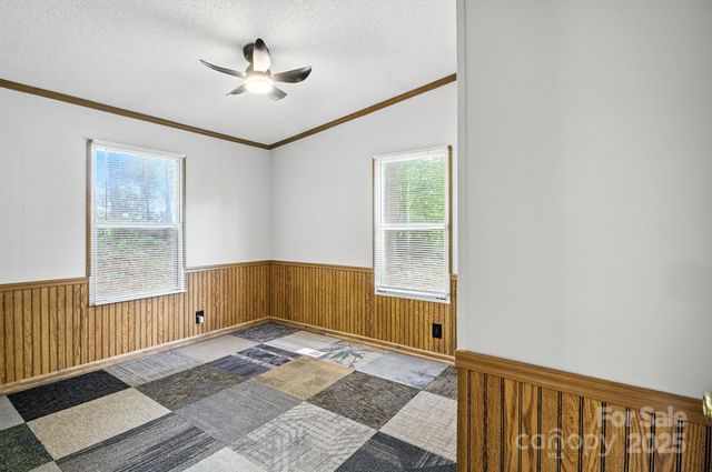 6337 Fairlane Street, Hickory, NC 28602